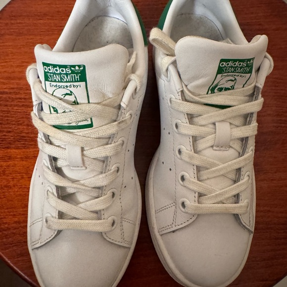 Adidas Women’s Stan Smith (Size 5) - Picture 6 of 6